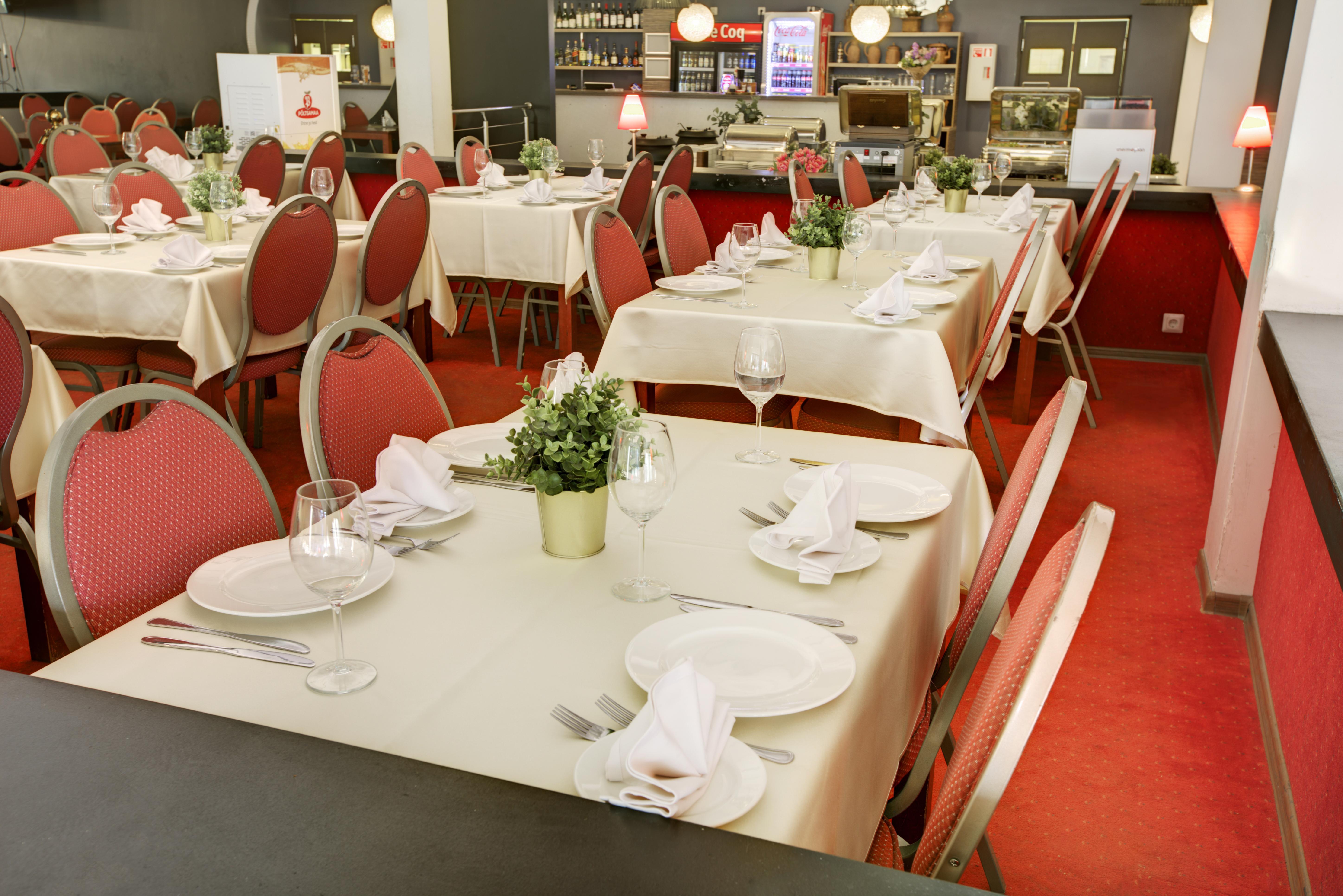 Hotel Dzingel Талин Екстериор снимка